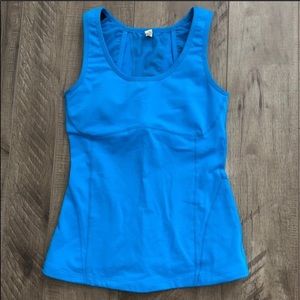 GUC Lucy Activewear Blue Top Size XS